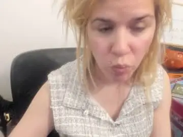 Chaturbate Adult Webcams of artsyandcraftsy_