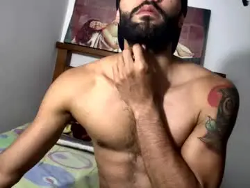 Chaturbate Adult Video Chat of hideonbush051