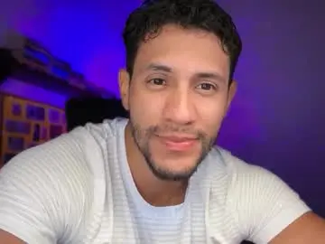 Chaturbate Best live sex cam show of larry_jones