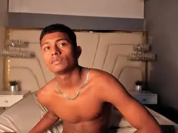 Chaturbate Live Sex Cam of morenitodigno