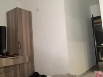 Chaturbate Sex Cam of lolasinclairr