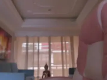 Chaturbate Live Sex Cam of noemibcnz