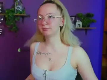 Chaturbate Free Live Porn of vaiolet_lovely