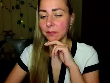 Chaturbate Adult Video Chat of alicewonderkiss