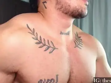 Chaturbate Live Sex Cam of nikolaylisin