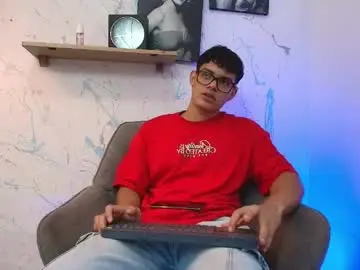 Chaturbate Private Sex Chat of mike_sanz