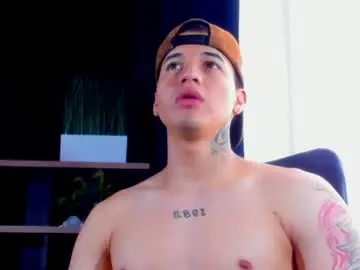 Chaturbate Live Porn of rocco_santos
