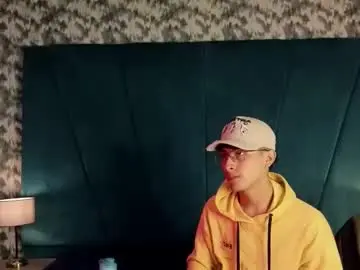 Chaturbate Adult Webcam of aaron_eze