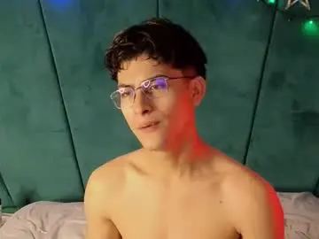 Chaturbate Free Porn Cam of aaron_eze