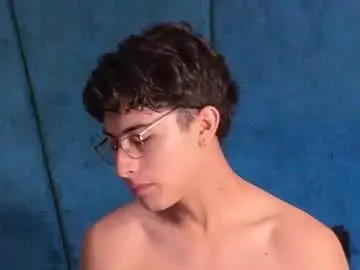 Chaturbate Sex Chat of aaron_eze