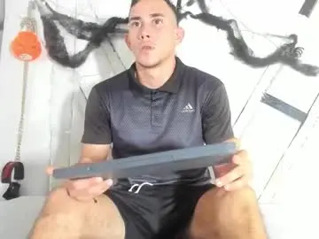 Chaturbate Adult Webcam of adammendoza34