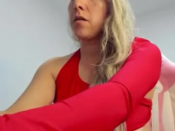 Chaturbate Sex Cam of hottychrystal