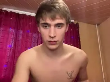 Chaturbate Live Sex Cam of kevin_martin8