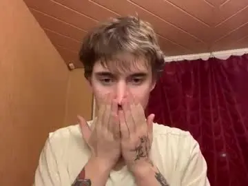 Chaturbate Live Sex Cam of kevin_martin8