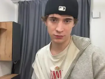 Chaturbate Free Porn Cam of kevin_martin8