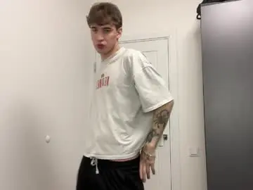 Chaturbate Live Porn of kevin_martin8