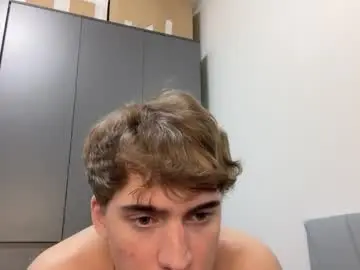 Chaturbate Free Porn Cam of kevin_martin8