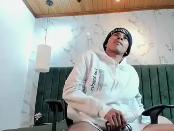 Chaturbate Sex Cam of mathias_makarova