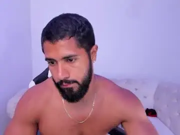 Chaturbate Live Porn of santiago_huntt