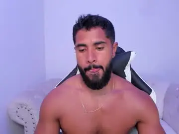 Chaturbate Adult Webcam of santiago_huntt