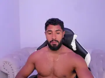 Chaturbate Live Porn of santiago_huntt
