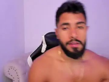 Chaturbate Free Porn Cam of santiago_huntt