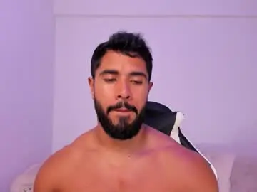 Chaturbate Live Porn of santiago_huntt