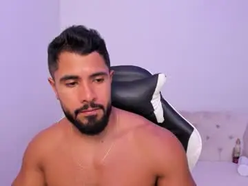 Chaturbate Adult Webcam of santiago_huntt