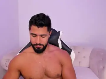Chaturbate Free Live Porn of santiago_huntt