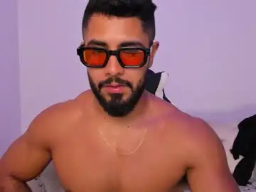 Chaturbate Adult Webcam of santiago_huntt