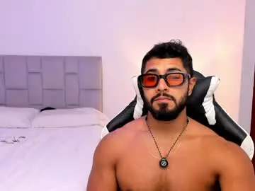 Chaturbate Watch Live Sex Cams of santiago_huntt
