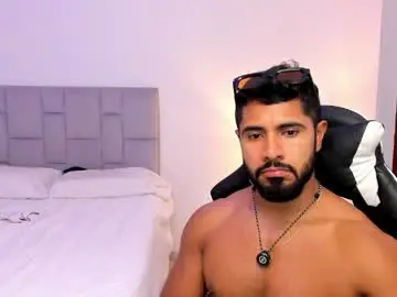 Chaturbate Free Live Porn of santiago_huntt