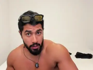 Chaturbate Sex Chat of santiago_huntt