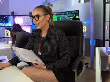 Chaturbate Best live sex cam show of babesgowild