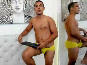 Chaturbate Nude Webcam of chris_arthus