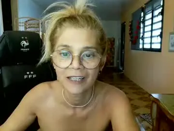 Chaturbate Adult Video Chat of francelune