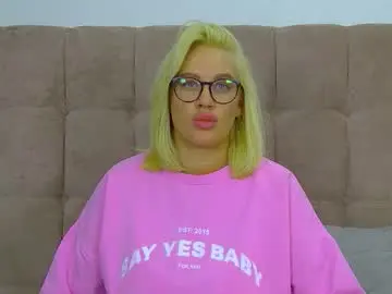 Chaturbate Adult Video Chat of marianeumann