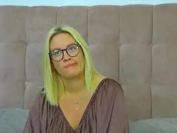 Chaturbate Adult Video Chat of marianeumann