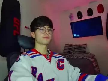 Chaturbate Adult Webcams of t0n3r