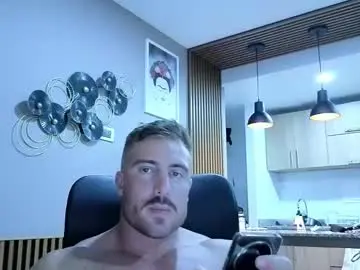 Chaturbate Live Sex Cam of toro_arrapato