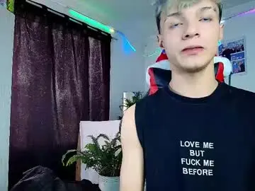 Chaturbate Live Sex Cam of twink_sebas_