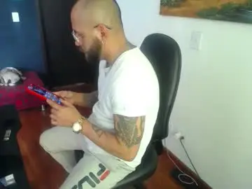 Chaturbate Live Sex Cam of danbury44