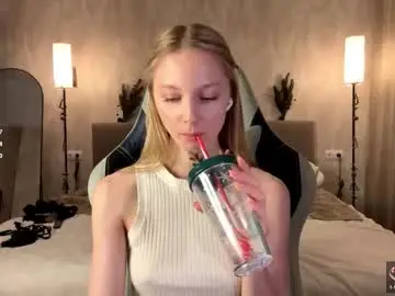 Chaturbate Live Sex Cam of autumnroginson