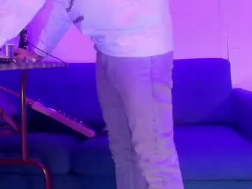 Chaturbate Live Porn of flanneldong