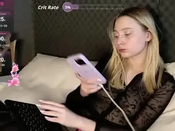 Chaturbate Sex Chat of fluffy_cloude