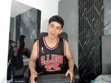 Chaturbate Private Sex Chat of hot_summer_boy