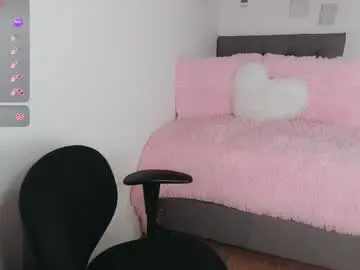 Chaturbate Live Sex Cam of luna_lgomez