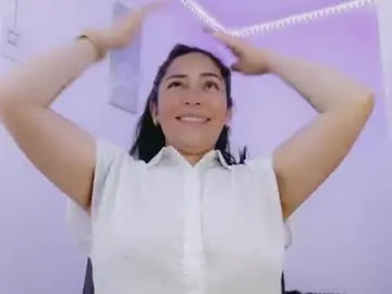 Chaturbate Nude Webcam of luna_lgomez