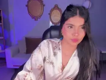 Chaturbate Live Sex Cam of mialaurence_