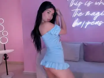 Chaturbate Watch Live Sex Cams of mialaurence_